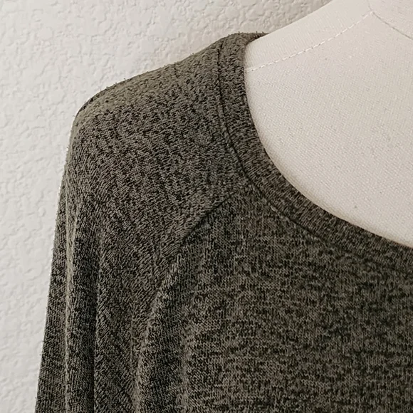 Old Navy top. Large. Green and black heathered knit. Long sleeved. - Picture 3 of 8